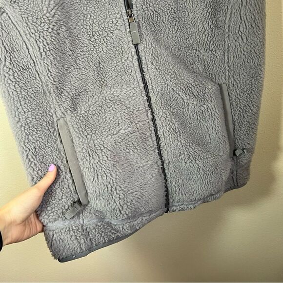 Patagonia Women’s Purple Retro X Vest XL - Picture 5 of 10